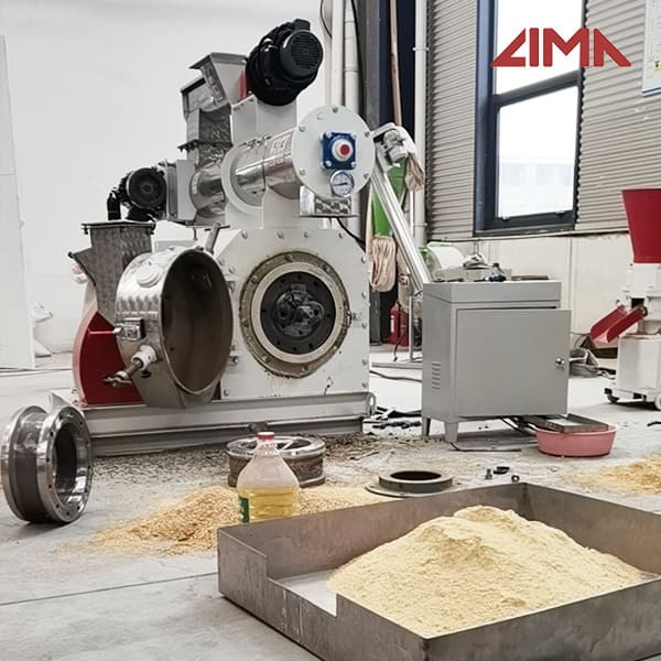100kg/h aqua feed production line Feed size 6 mm in gujarat